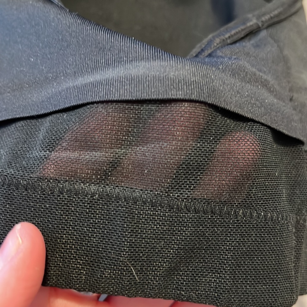 Black Nike Just Do It sports bra - Picture 3 of 3